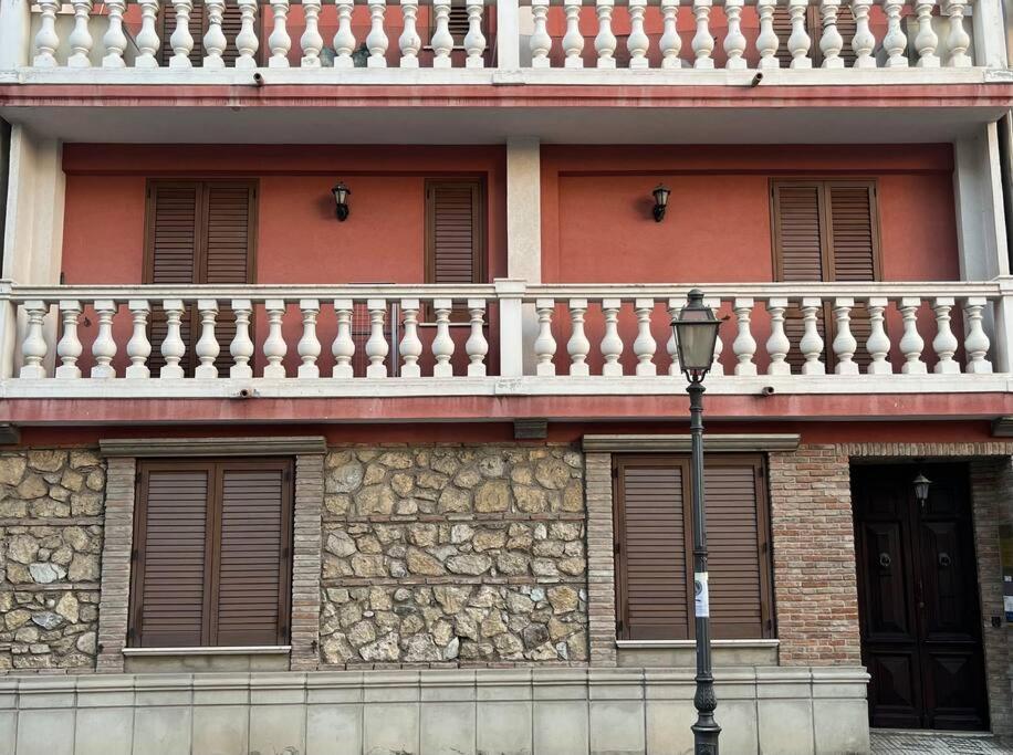 Casa Vacanza Donna Laura Barcellona Pozzo di Gotto Esterno foto
