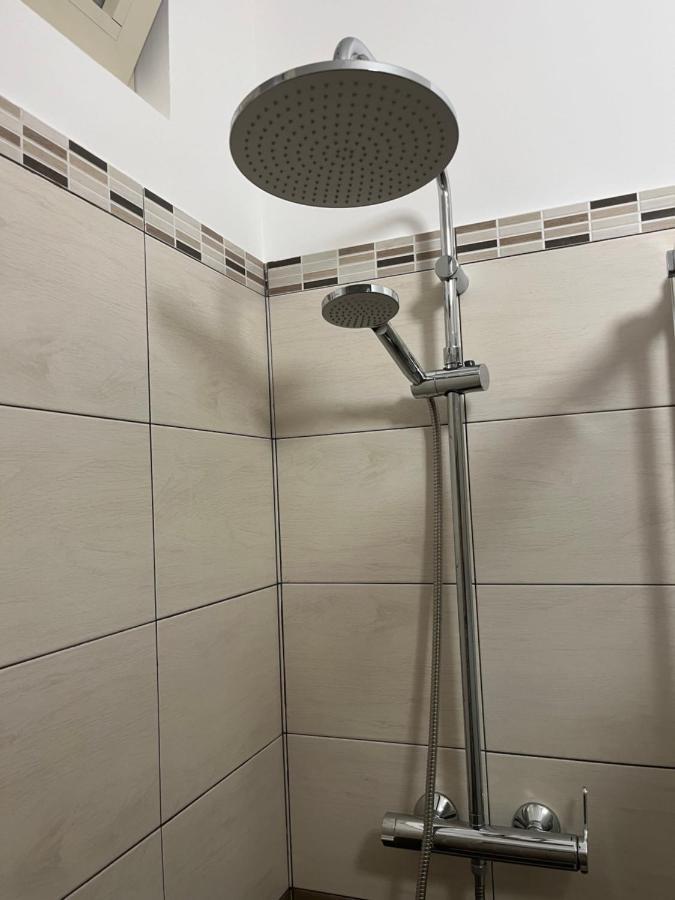 Casa Vacanza Donna Laura Barcellona Pozzo di Gotto Esterno foto
